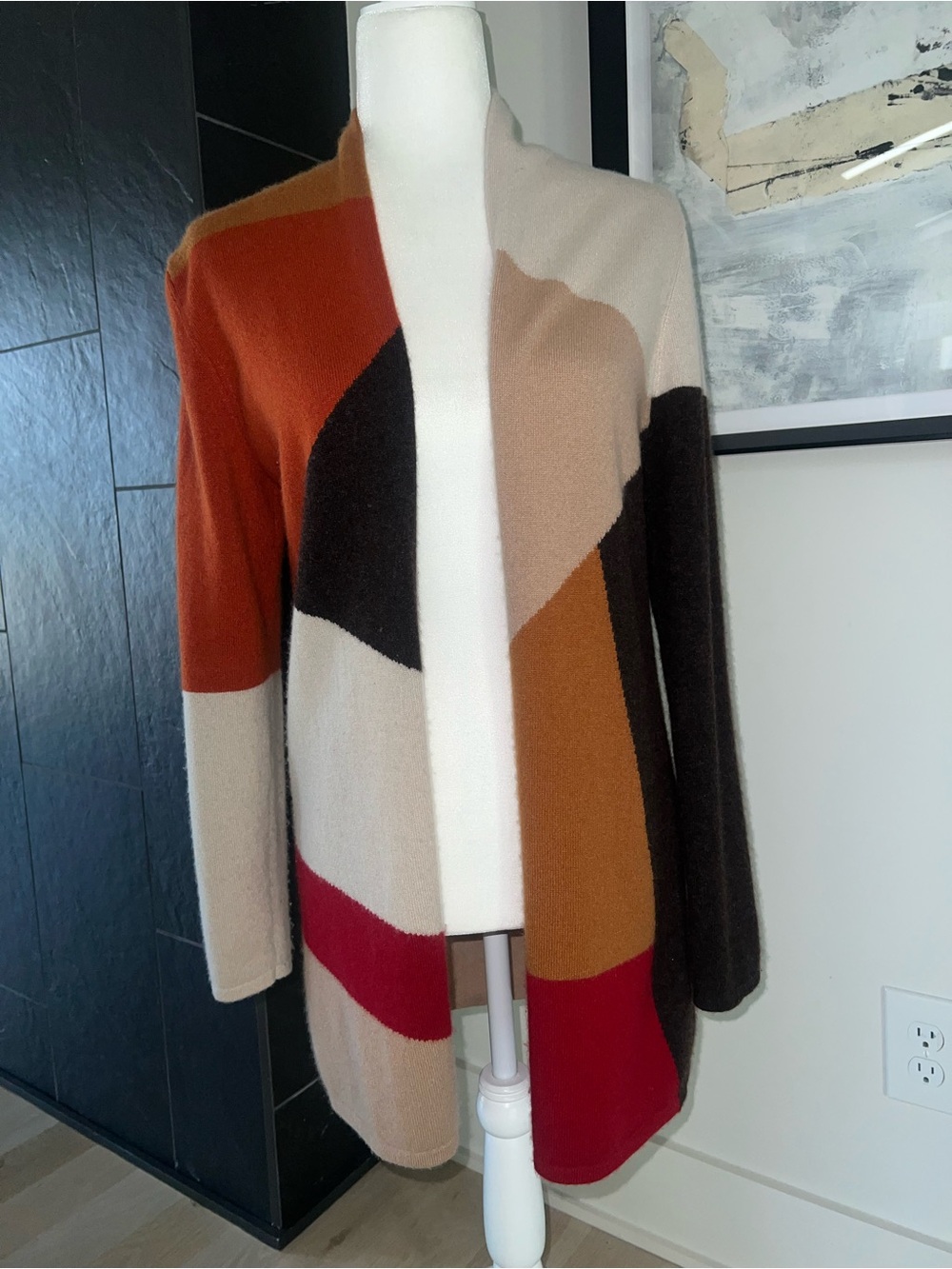 NEIMAN MARCUS Cashmere Collection Colorblock Sweater-LIKE NEW